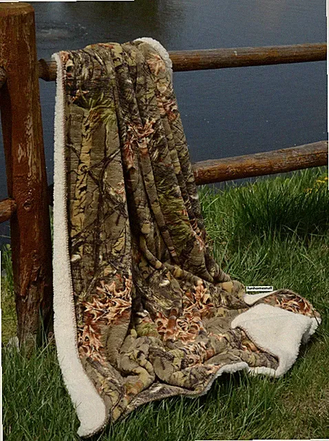 Camo Woods Design Camouflage Sherpa Luxury Light Weight Soft Blanket 50" x 70"