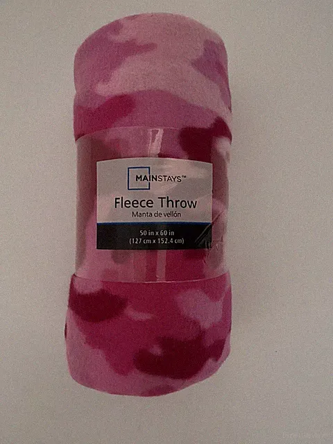 Mainstays Pink Camouflage Fleece Throw 50in x 60in